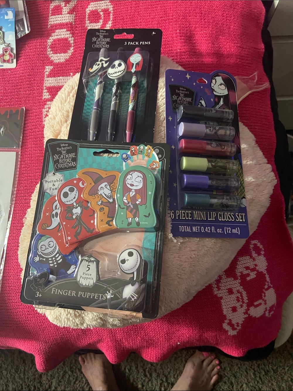 The nightmare before Christmas pen set and finger puppet and lip gloss - Picture 3 of 3